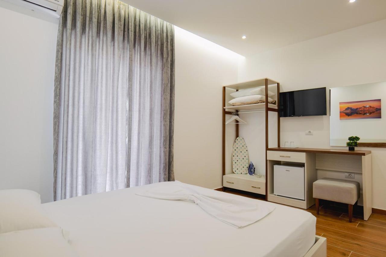 Eden Suites & Apartments Saranda Kültér fotó