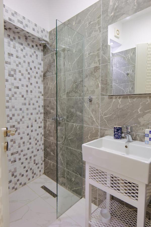 Eden Suites & Apartments Saranda Kültér fotó
